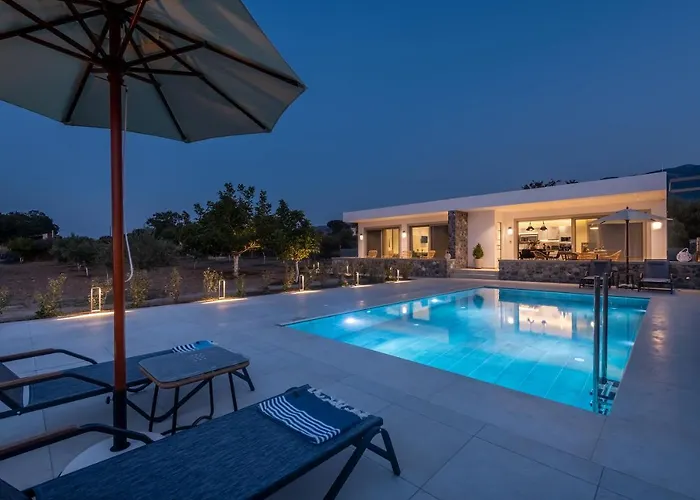 Βίλα Private Karydia With Private Pool *